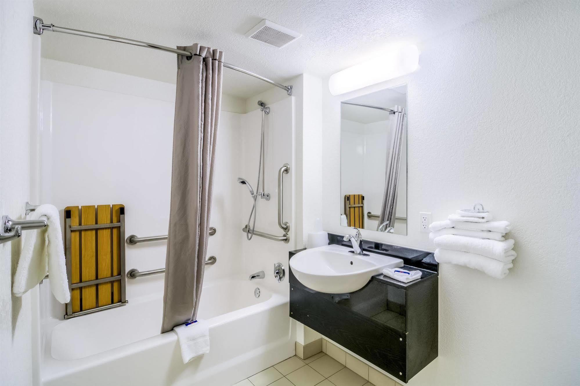 Motel 6 Chicago - Elk Grove Elk Grove Village Zewnętrze zdjęcie