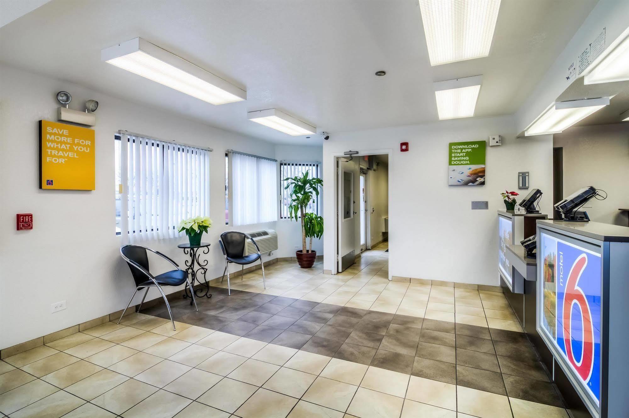 Motel 6 Chicago - Elk Grove Elk Grove Village Zewnętrze zdjęcie