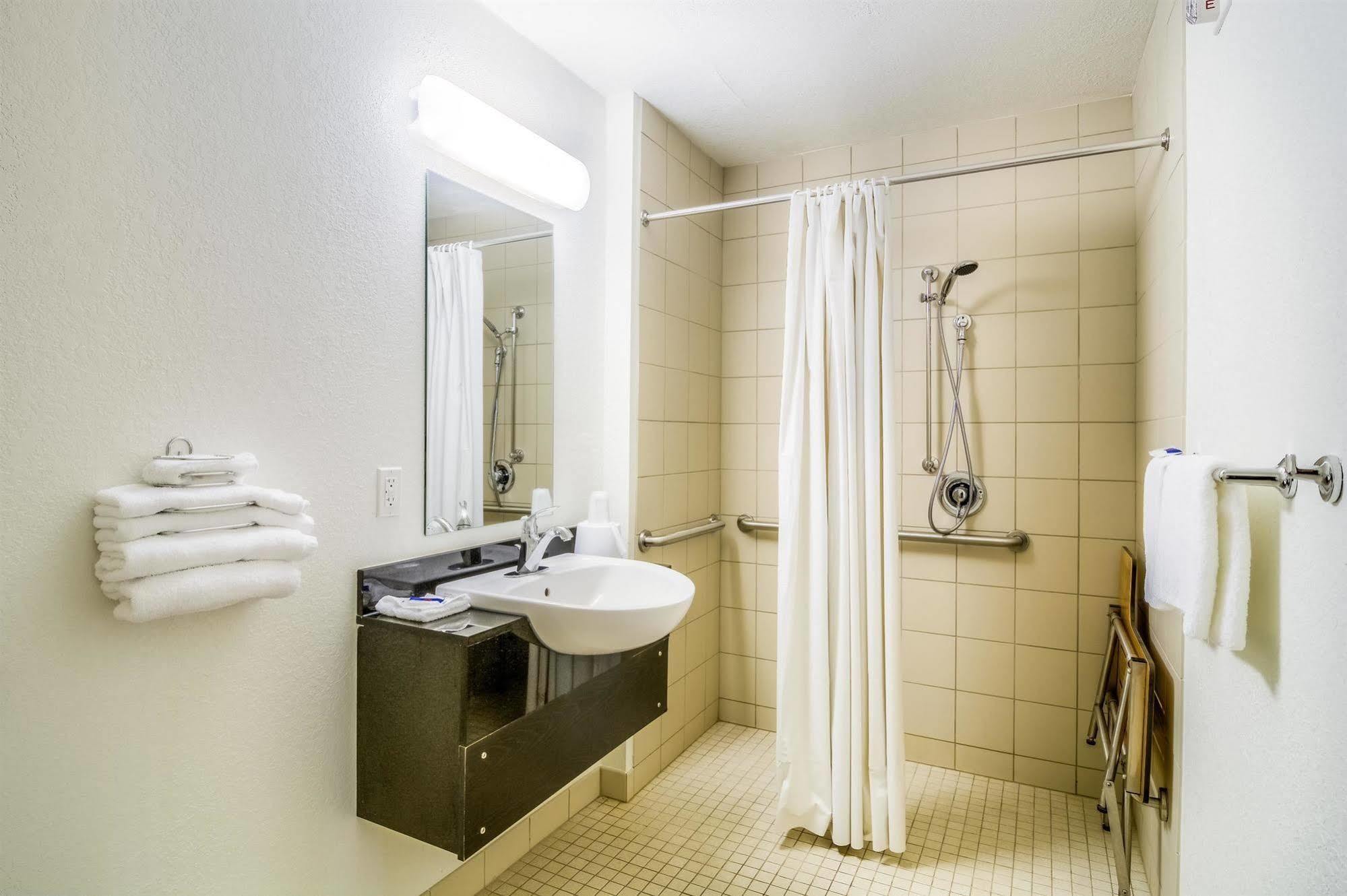 Motel 6 Chicago - Elk Grove Elk Grove Village Zewnętrze zdjęcie